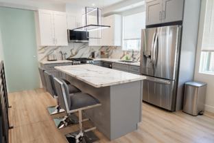 4829 Riverton Ave - Photo 1 of 1