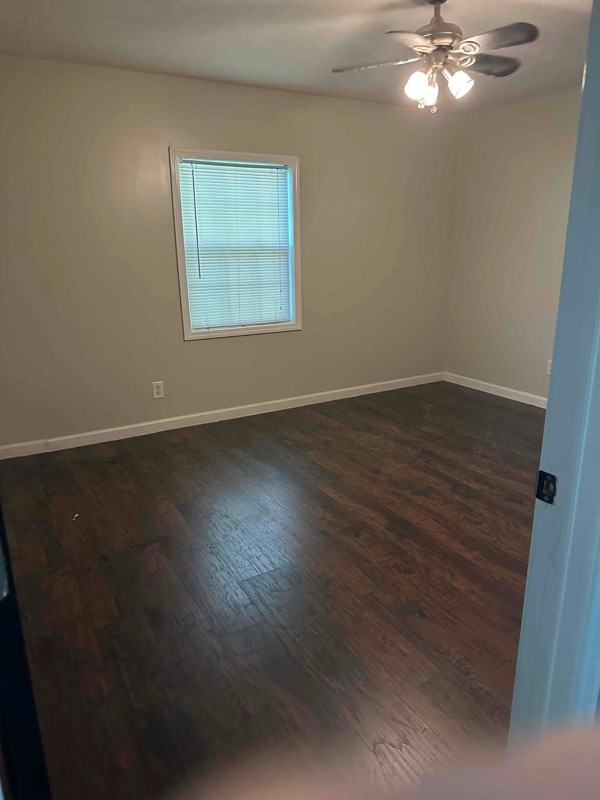 104 E Maple St - Photo 3 of 8