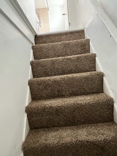 225 Suncrest St #2 - Photo 2 of 16