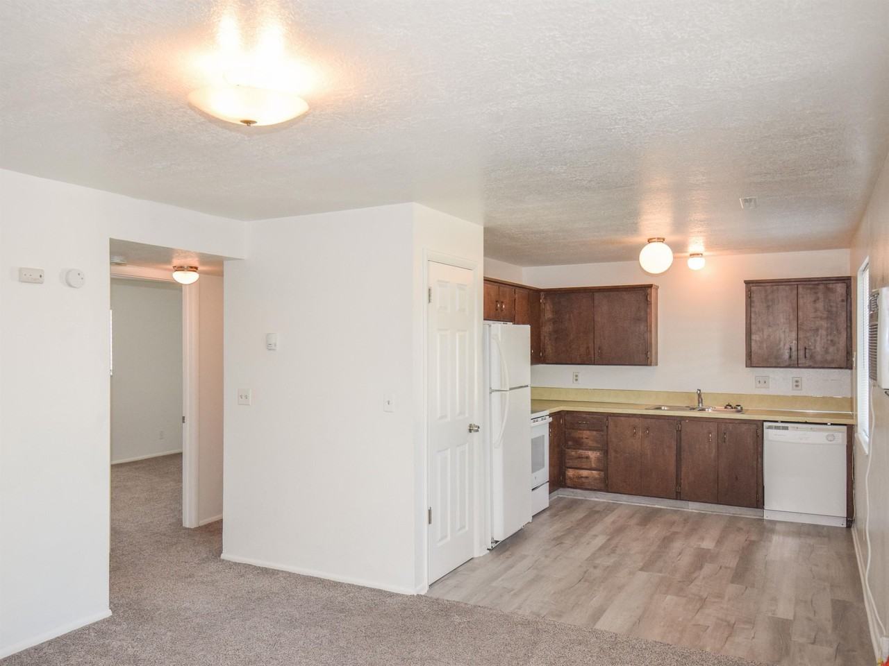 257 West 600 North #4 - Photo 6 of 17