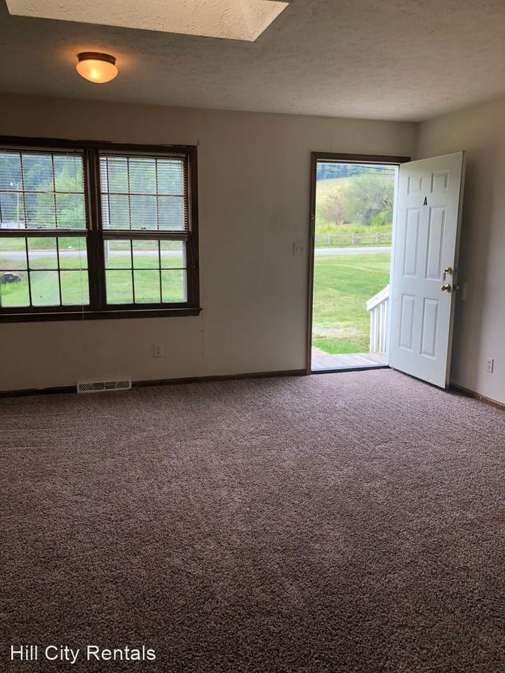 1175 Village Highway - Photo 2 of 6