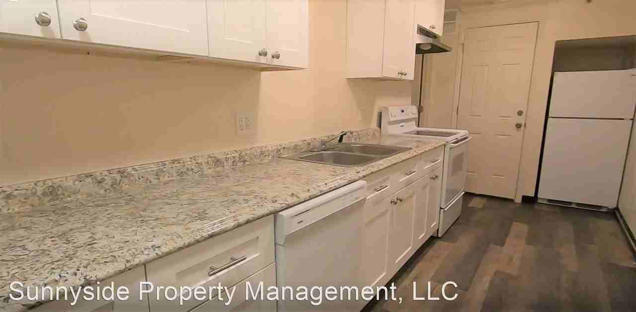 1122 12th Street - Photo 2 of 7