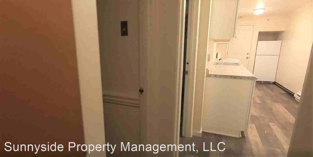 1122 12th Street - Photo 3 of 7