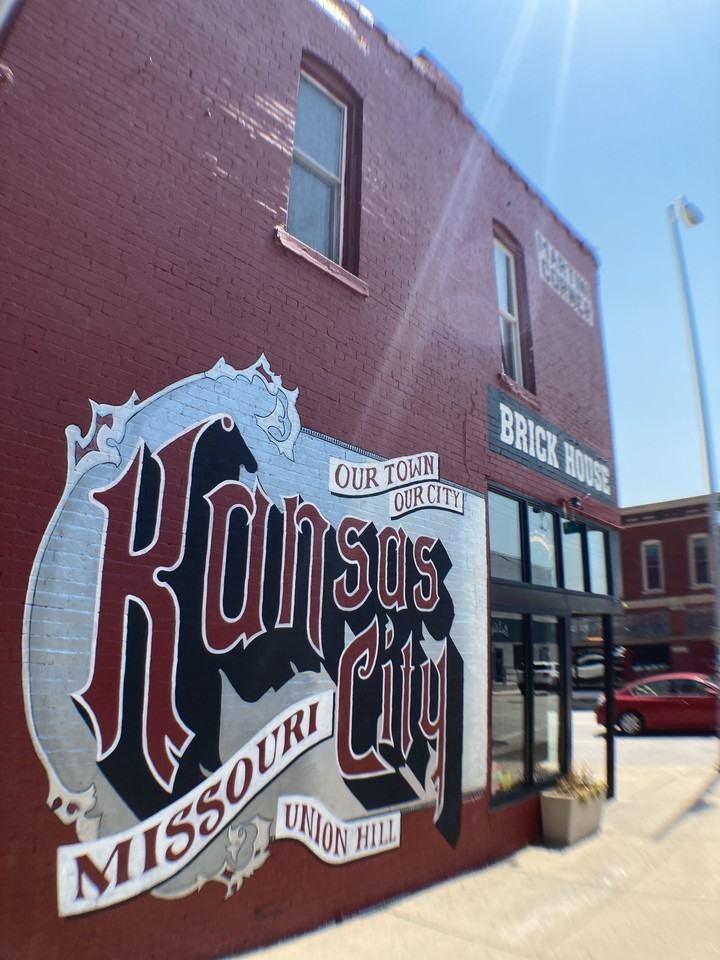 3022 Mcgee St - Photo 2 of 8