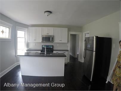 116 Winthrop Ave - Photo 2 of 11