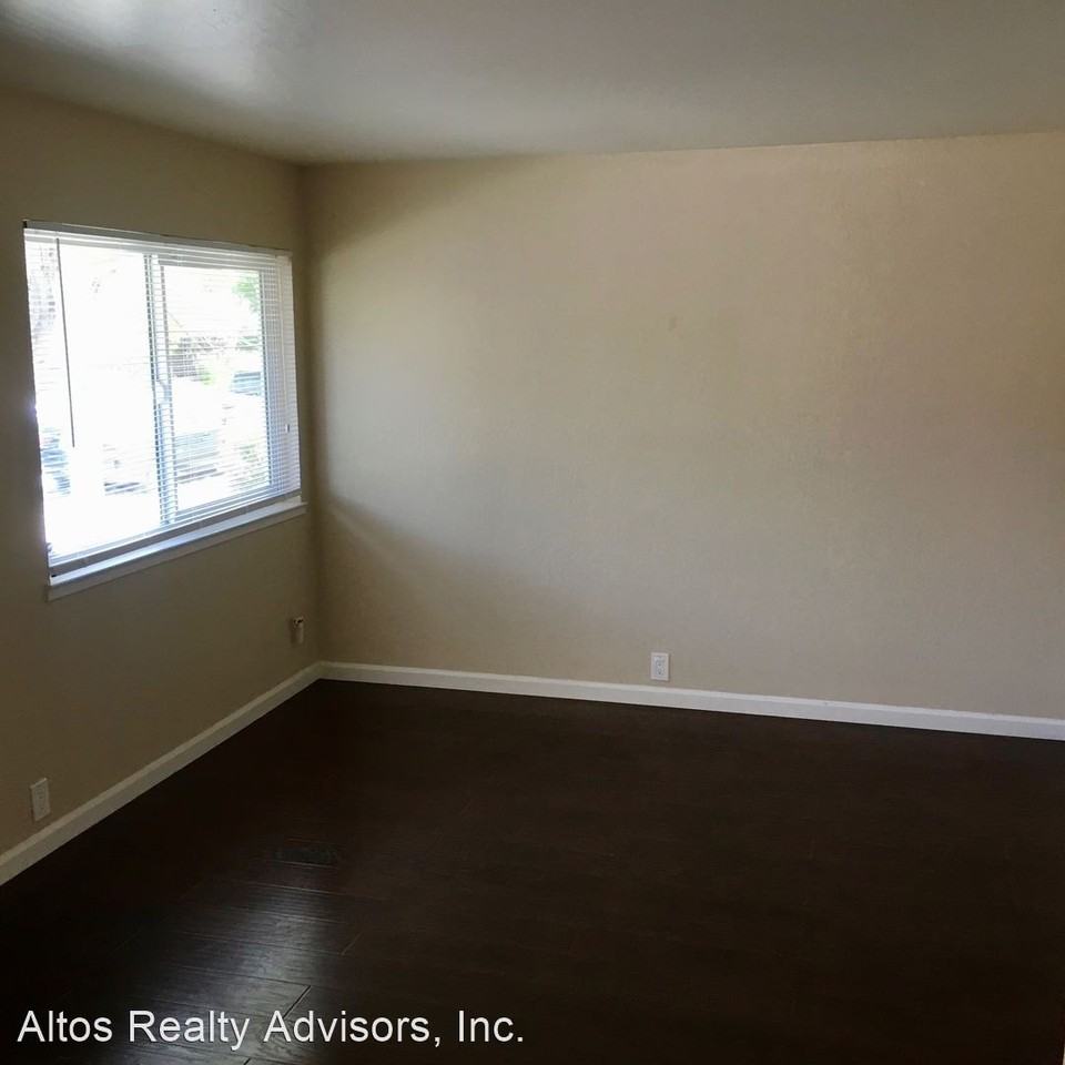 3360 Birch St - Photo 2 of 8