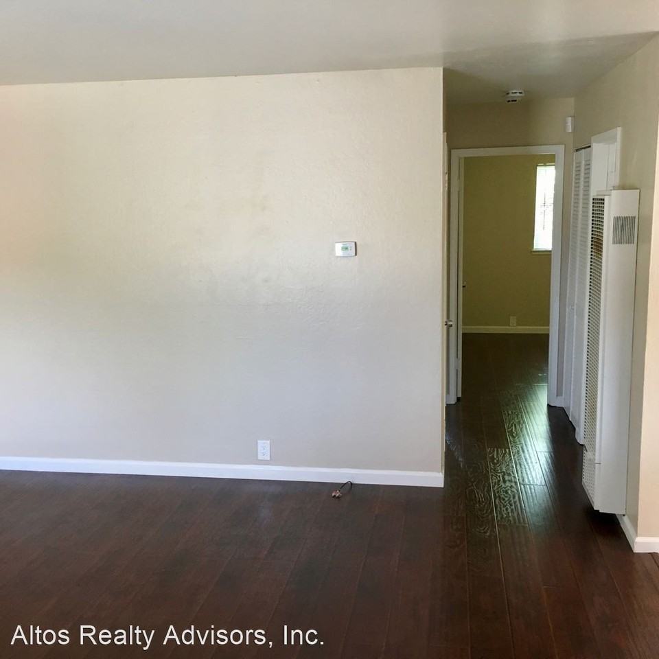 3360 Birch St - Photo 3 of 8