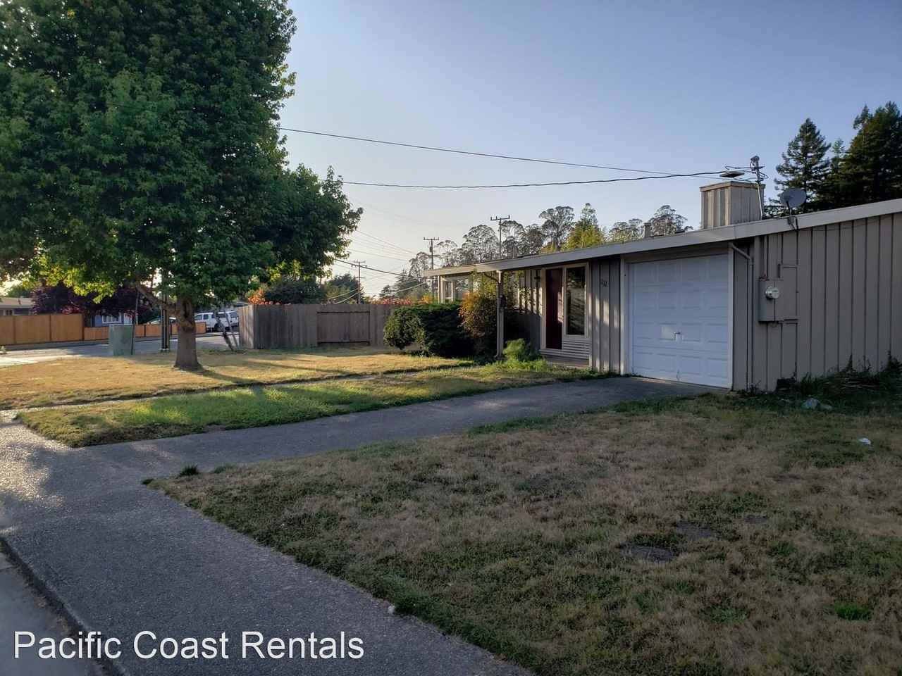 1112 Chester Ave - Photo 3 of 28