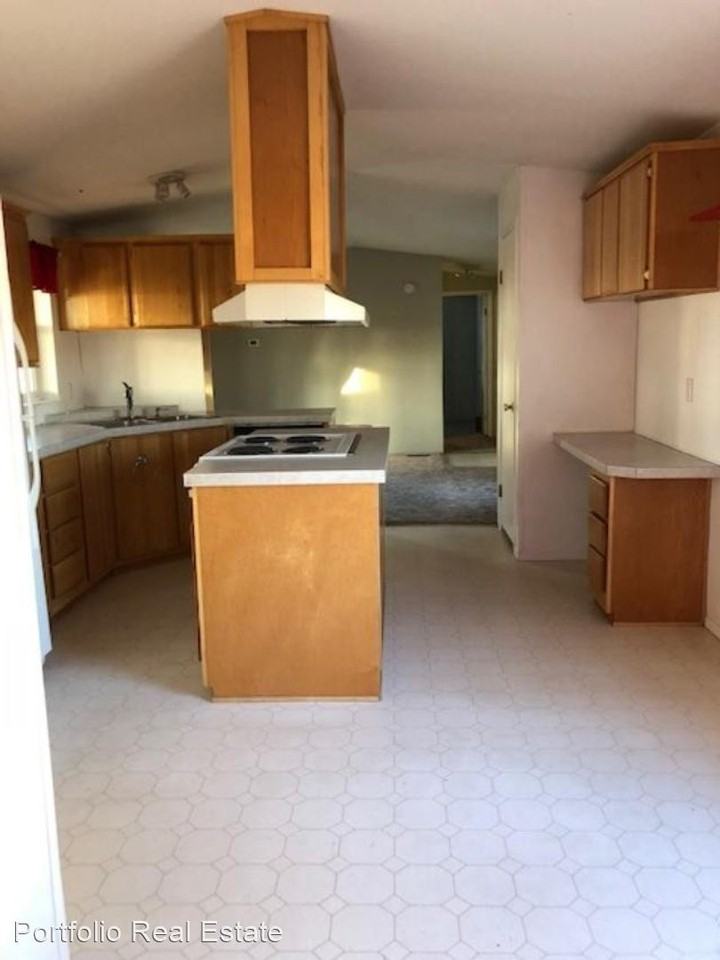 10300 Road H Ne - Photo 2 of 10