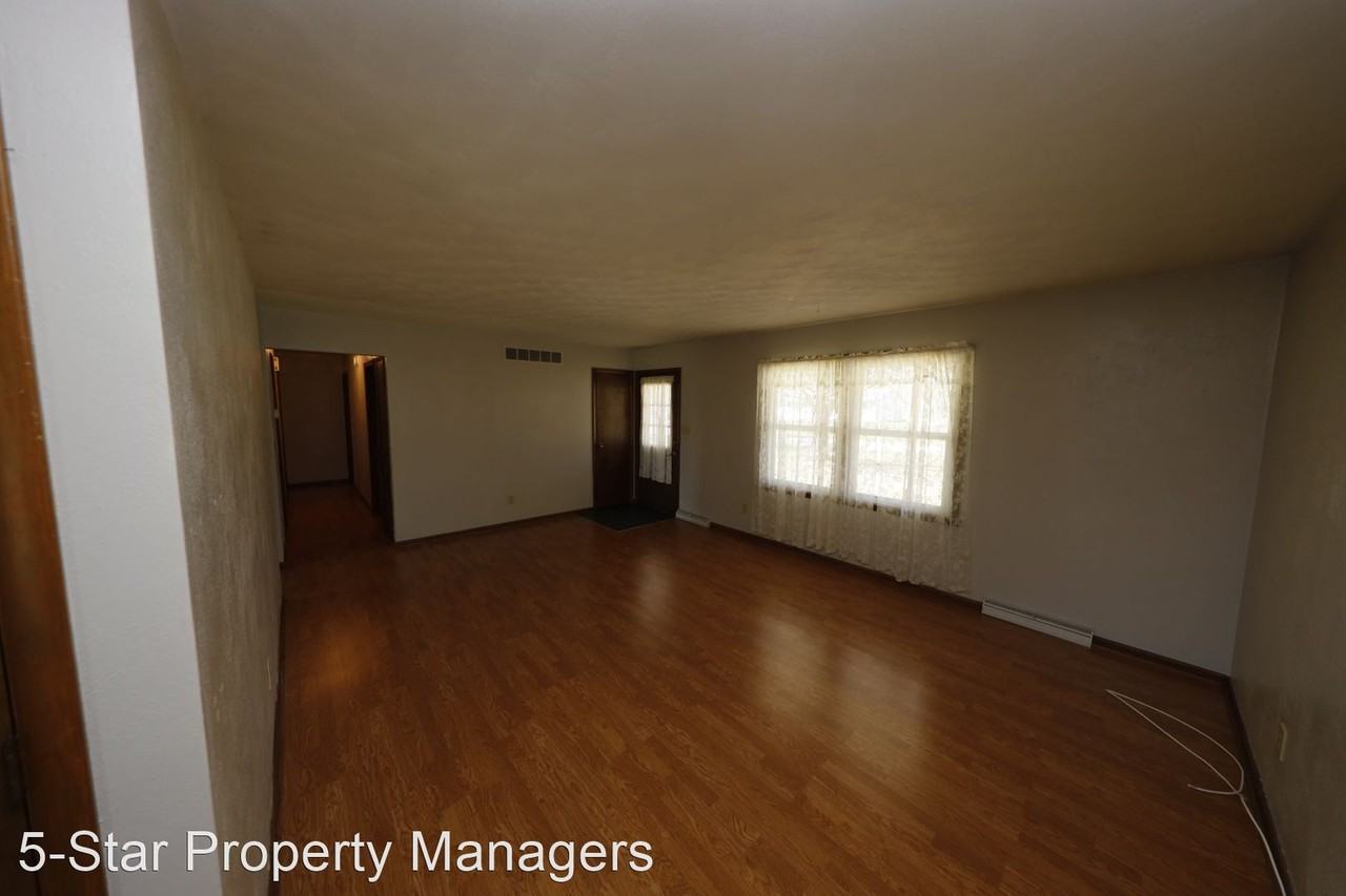 18868 1st St - Photo 3 of 17