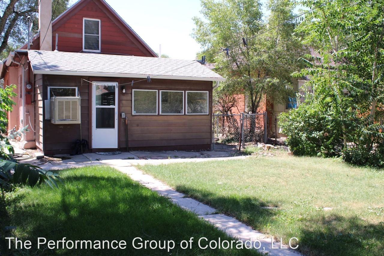 1012 Cedar St - Photo 2 of 19