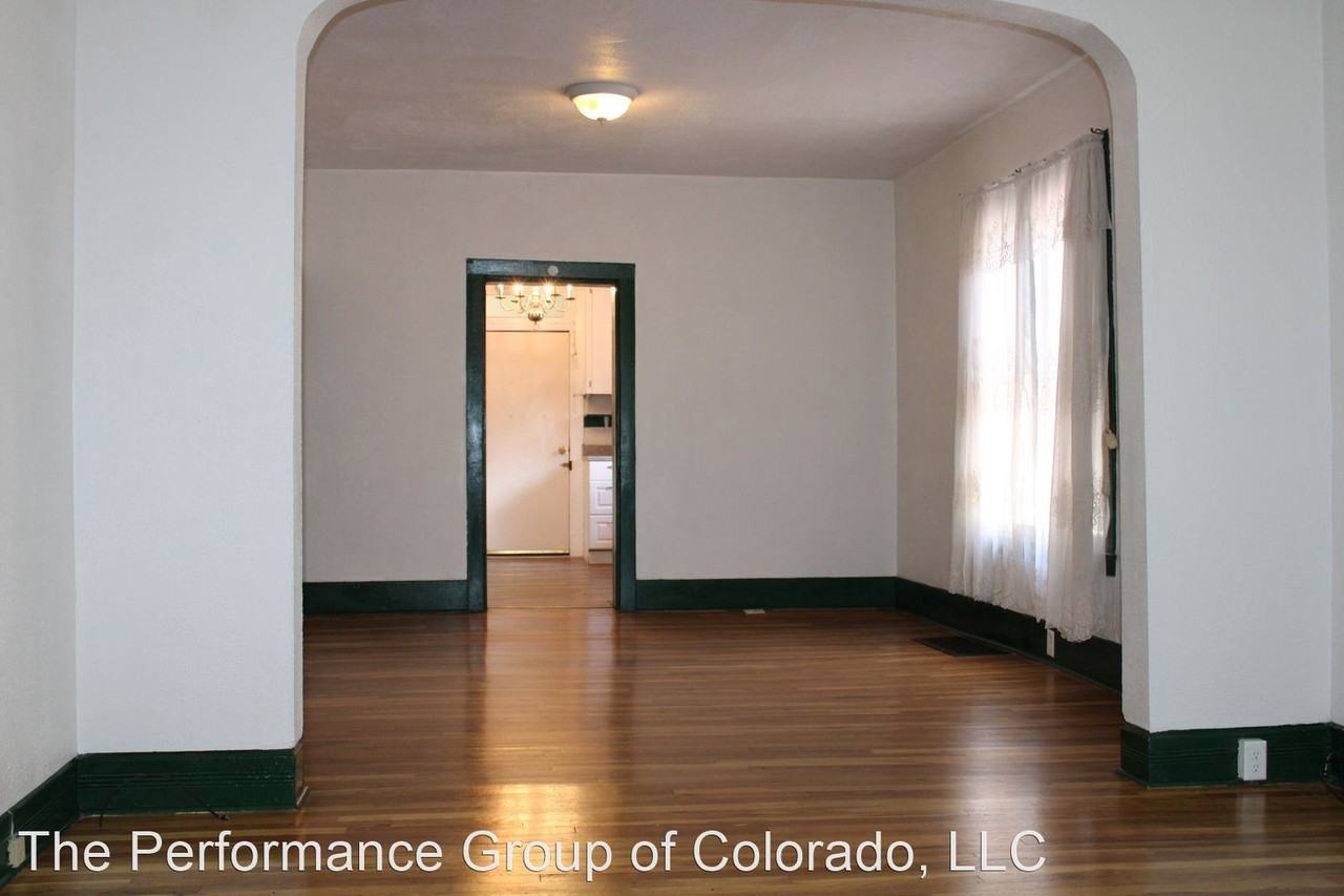1012 Cedar St - Photo 3 of 19