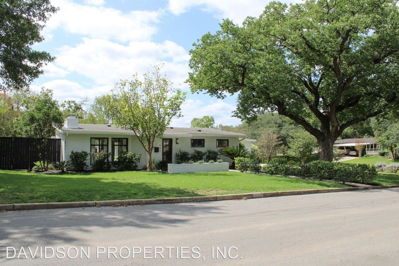 800 Morningside Dr - Photo 2 of 37