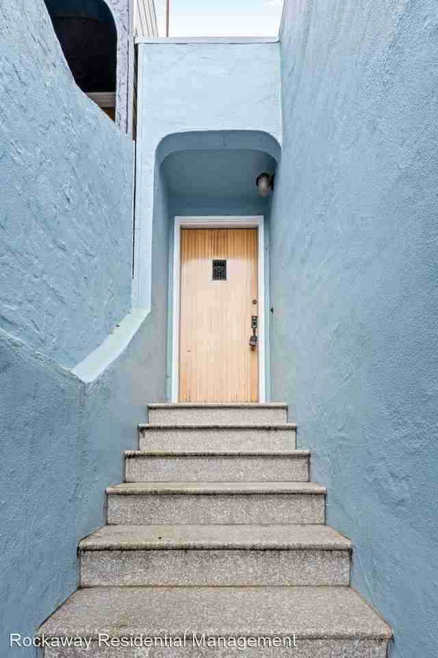 1559 Funston Ave - Photo 2 of 27