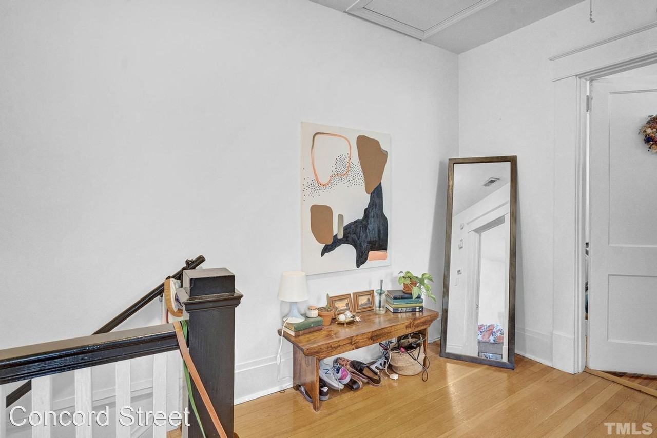 918 W Trinity Ave - Photo 2 of 8