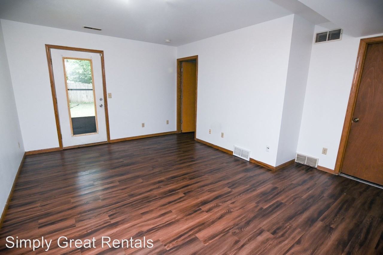 2931 King James Way - Photo 3 of 12