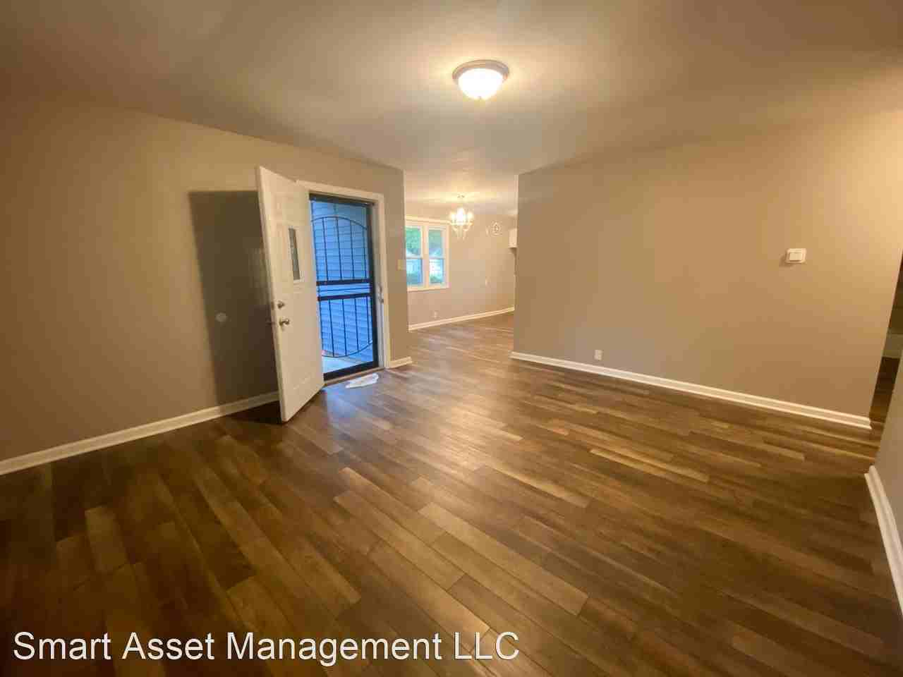 3535 W Marion St - Photo 3 of 11