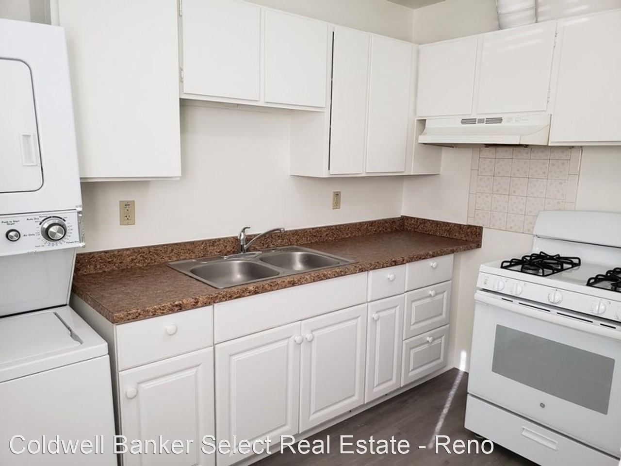 1025 Prater Way - Photo 3 of 9