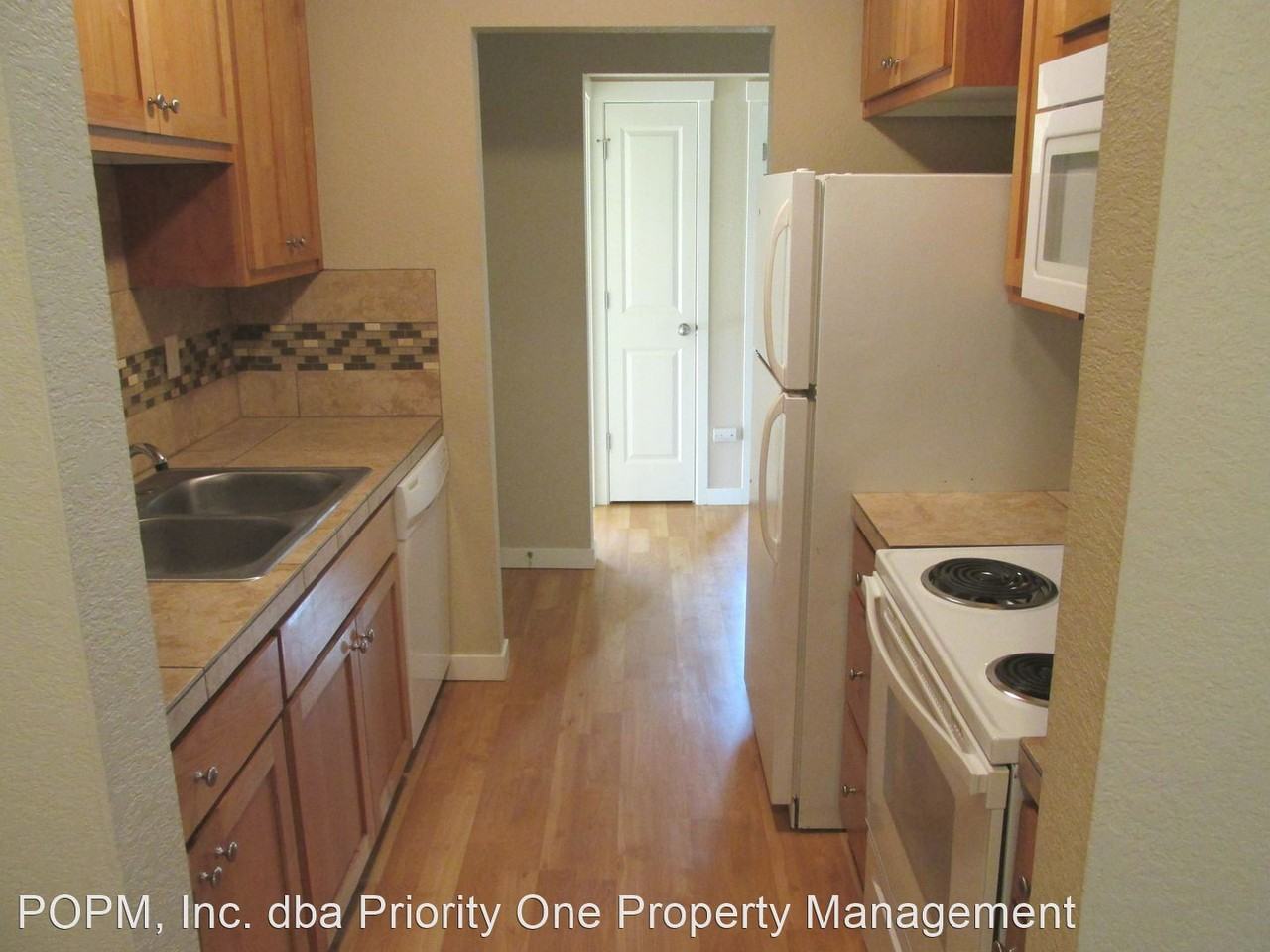 18003 Se Rose St - Photo 2 of 11