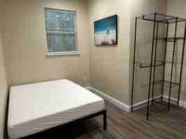 featured image of Cloverleaf Pl