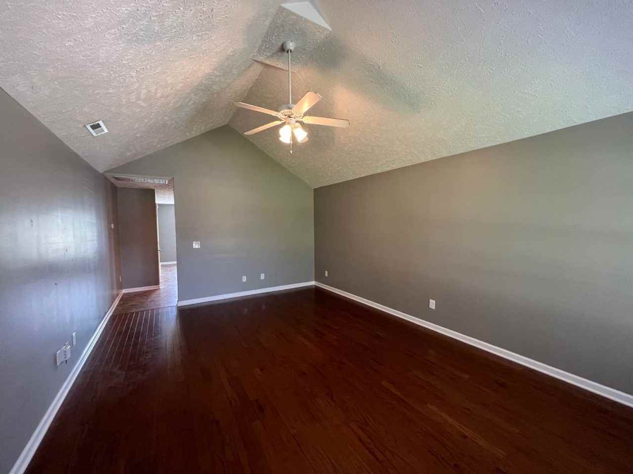 3134 Barretts Ridge Dr - Photo 3 of 16
