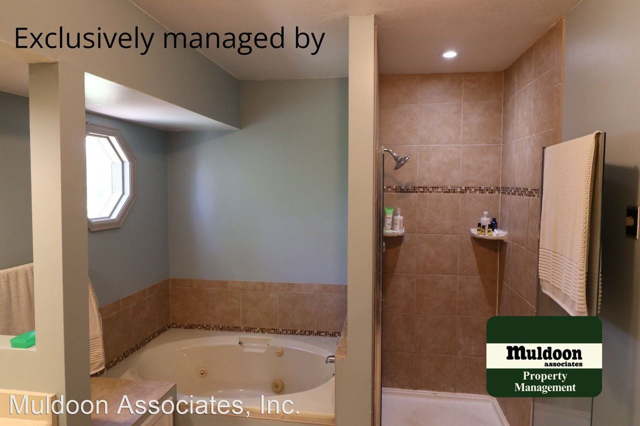 111 Ironweed Dr - Photo 2 of 23