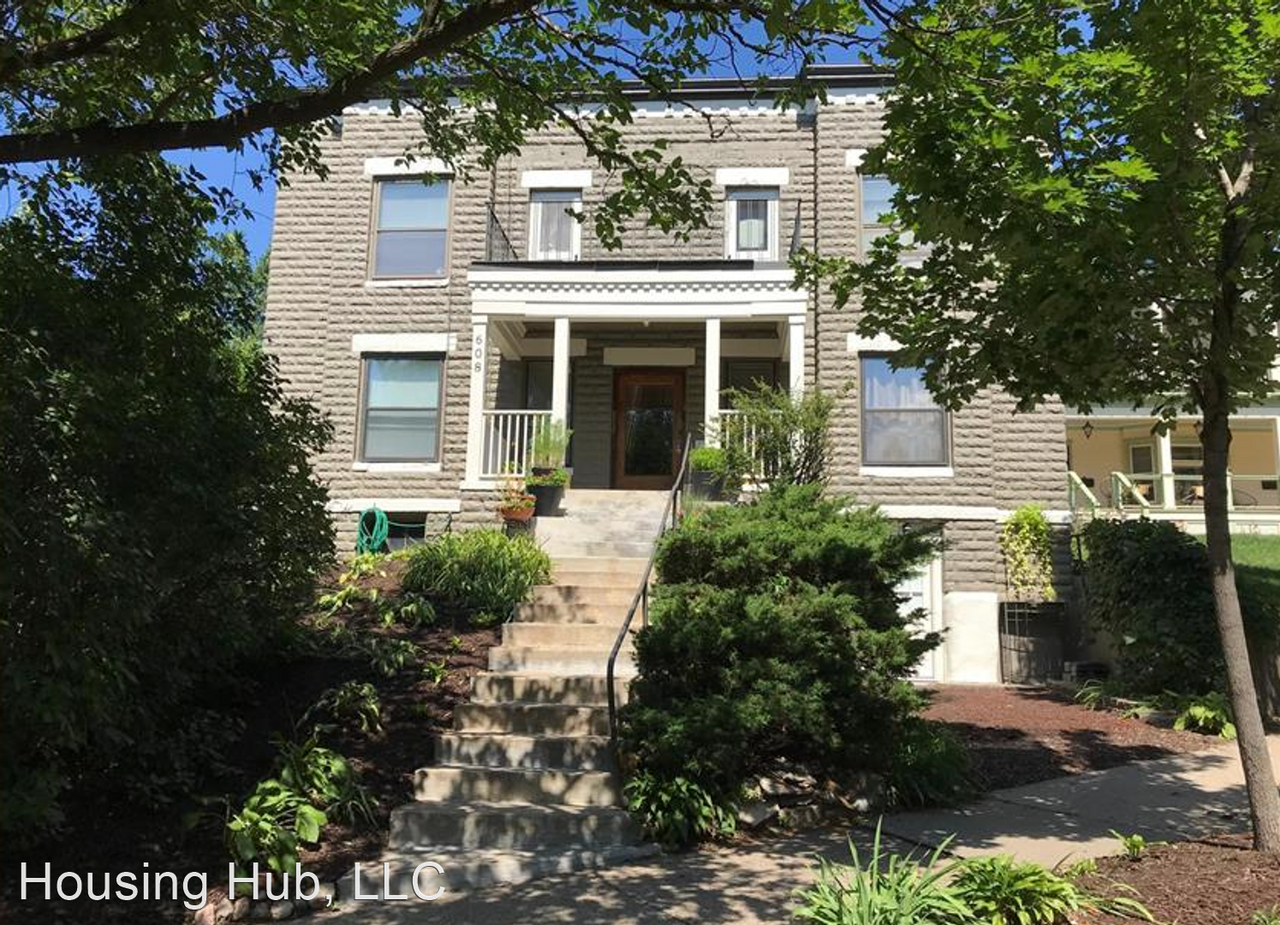 608 Ridgewood Ave Apartments in Stevens Square, Minneapolis, MN 55403