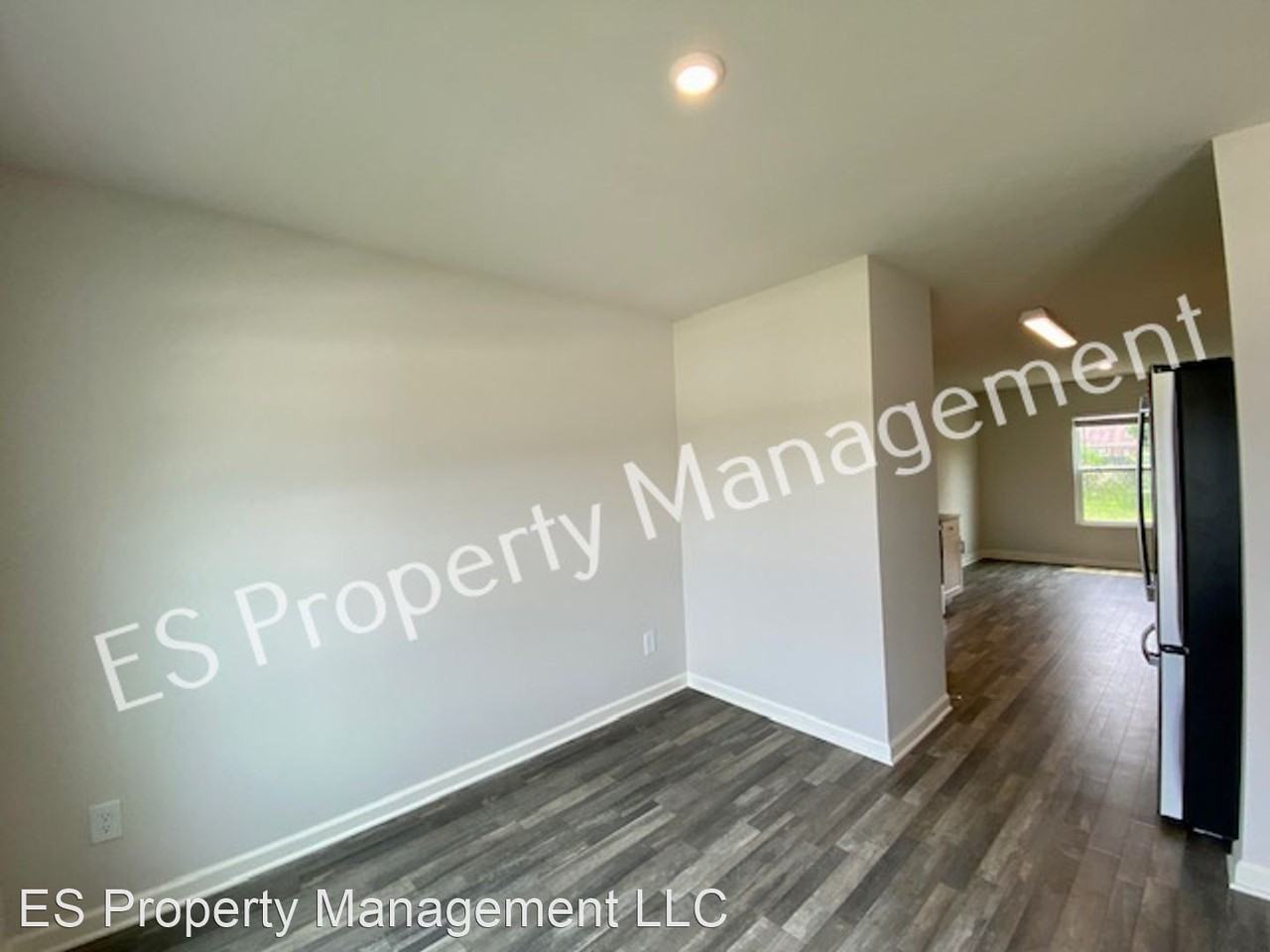 2913 W Kings Canyon Rd - Photo 3 of 37
