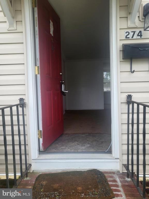 274 Creek Rd - Photo 2 of 23
