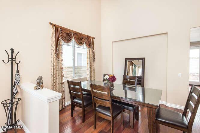 1462 Windmill Way - Photo 3 of 27