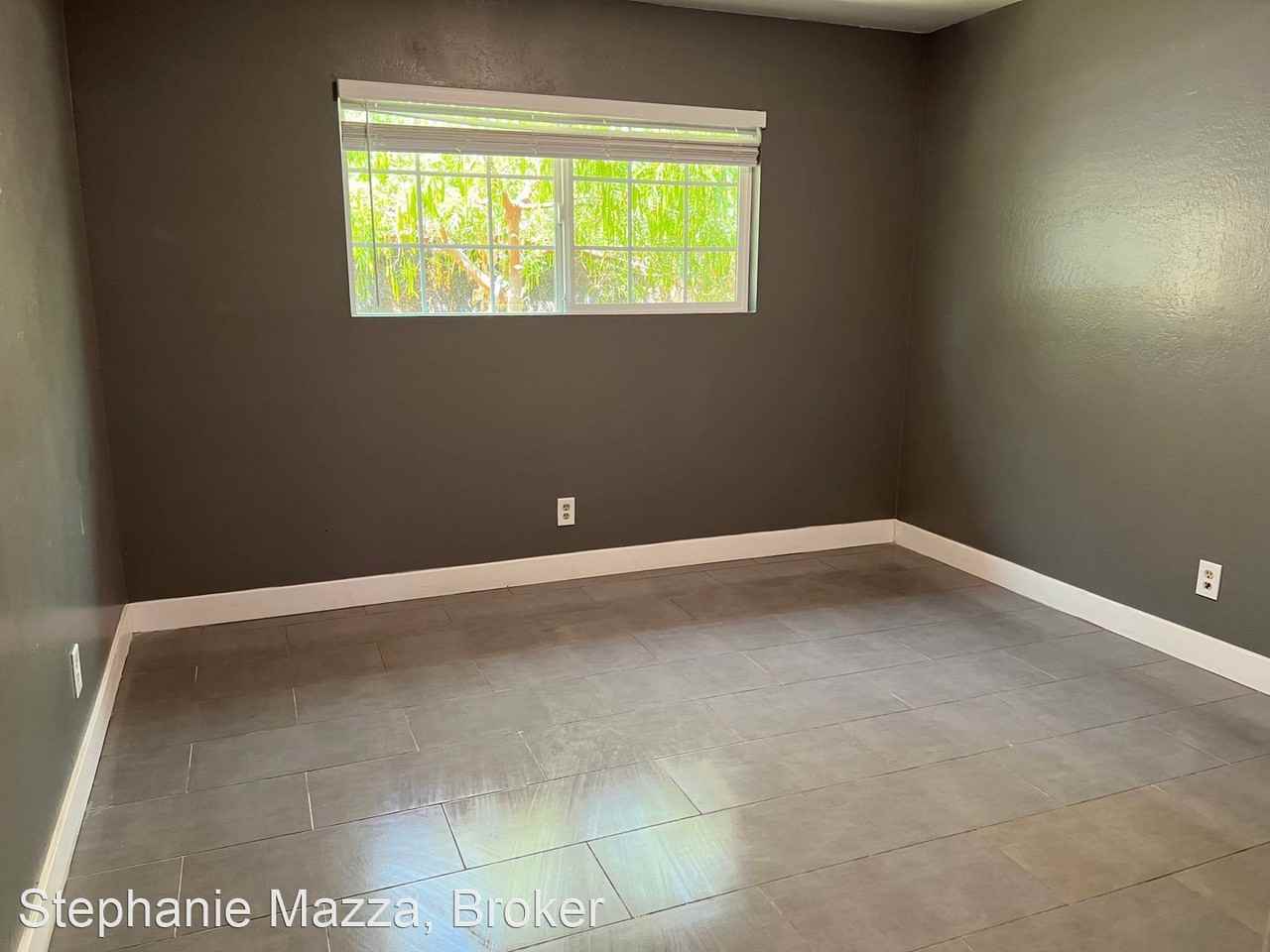 8221 School St. - Photo 3 of 9