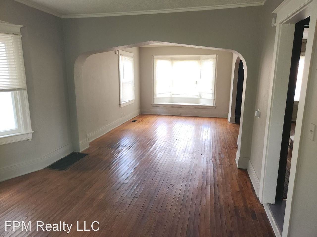 295 Hawley St - Photo 2 of 24