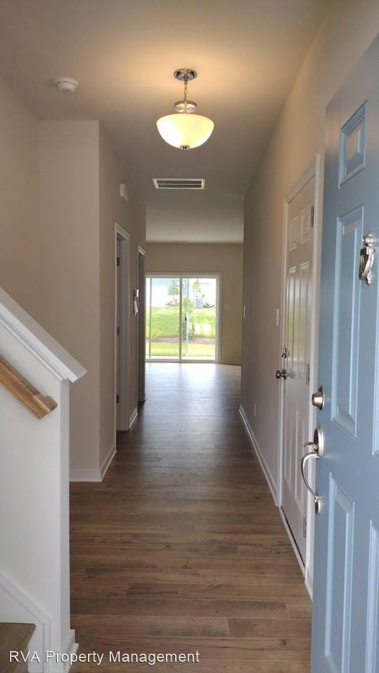 11248 Benton Pointe Way - Photo 2 of 21