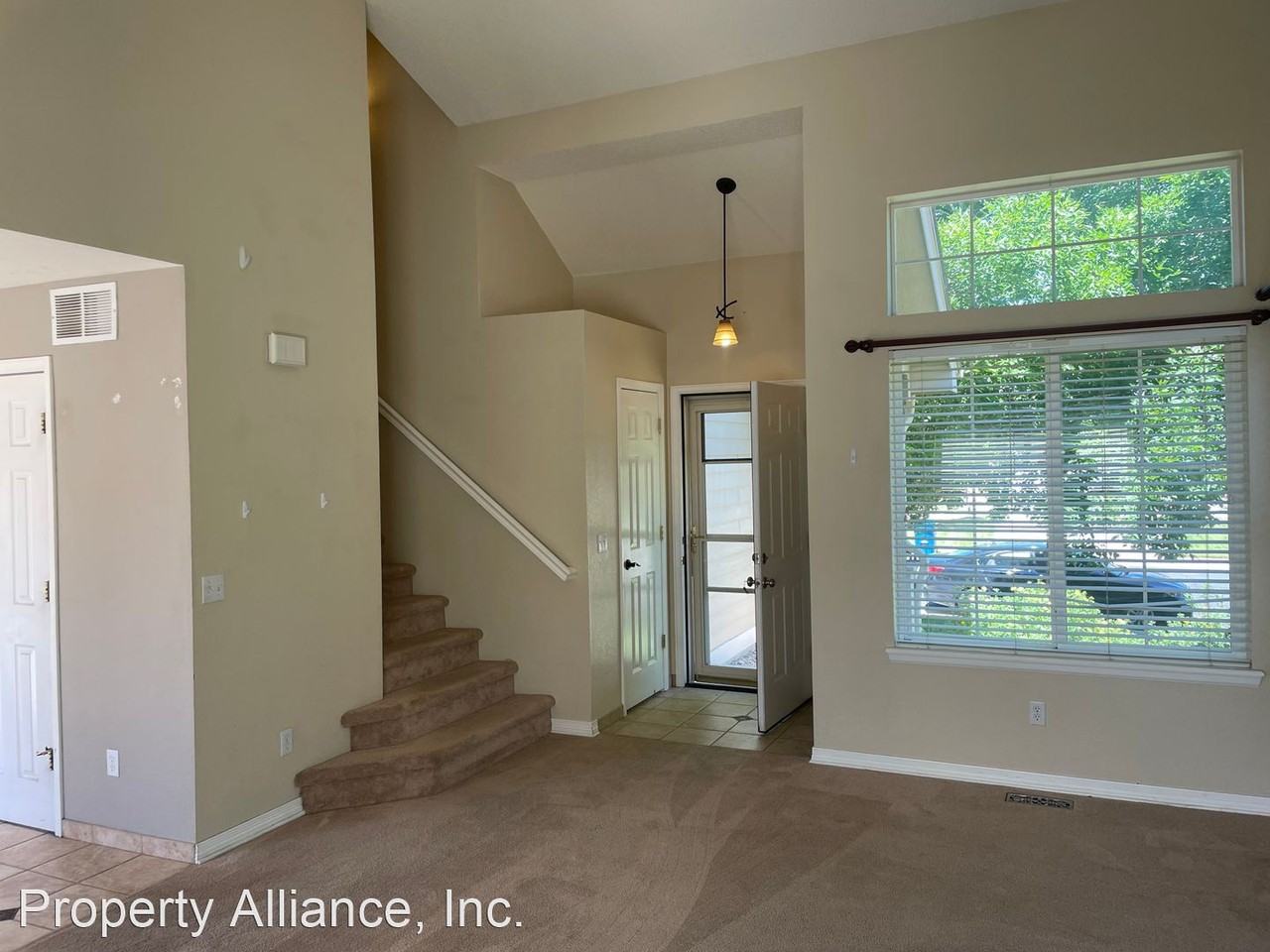 5976 S Winnipeg St - Photo 3 of 14