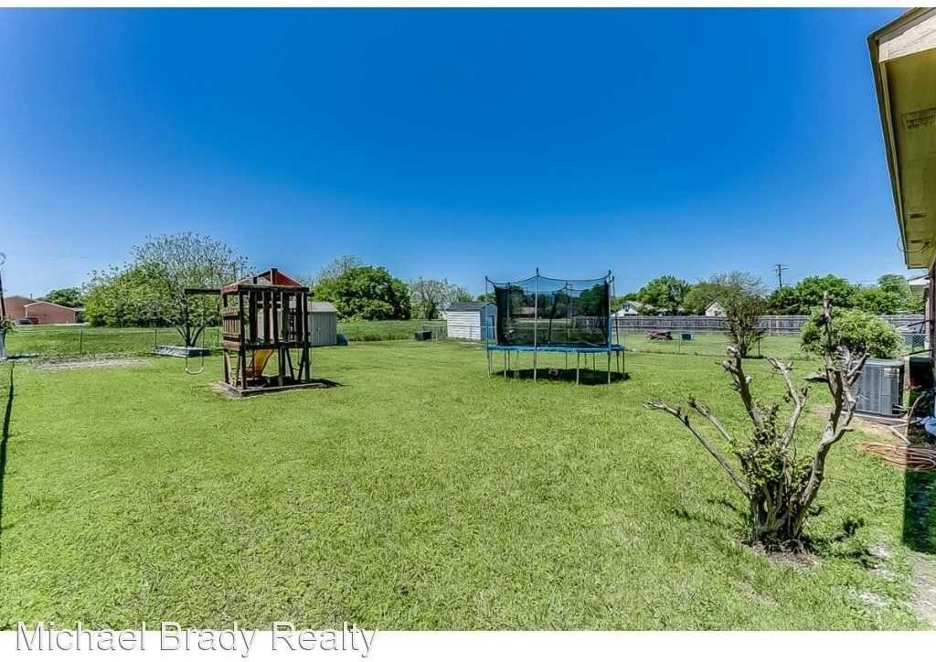 712 S Riggins St - Photo 2 of 14