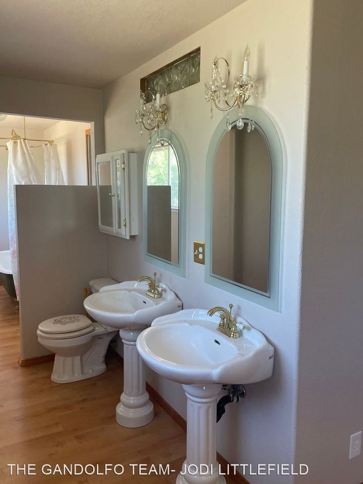 2485 Chukar Dr - Photo 3 of 23