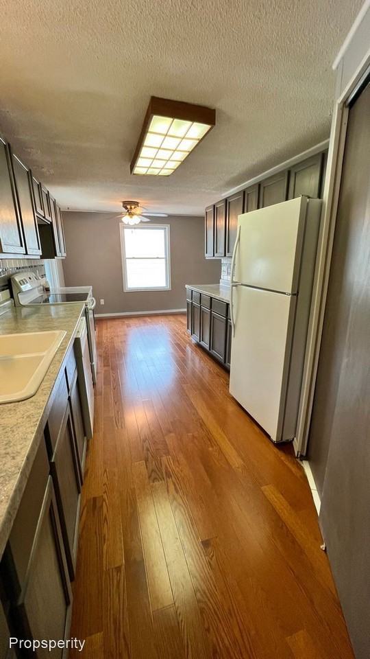 1117 E Richway Dr - Photo 3 of 45