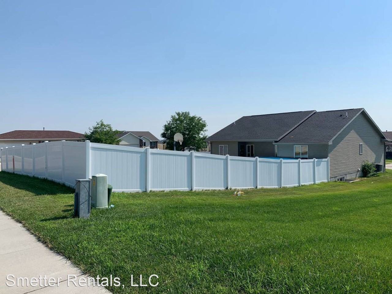 2155 Nw 47th Ct - Photo 3 of 17