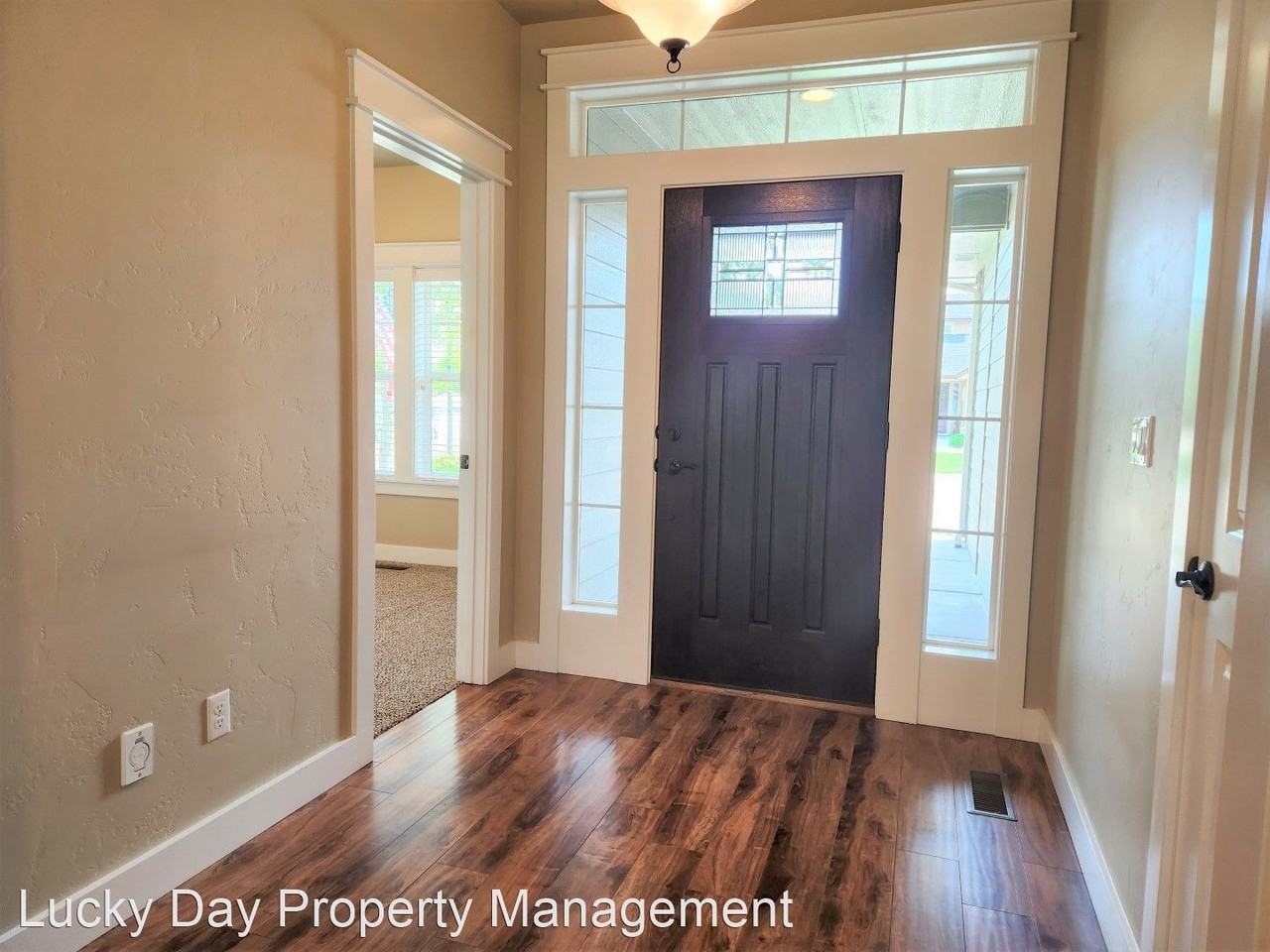 13764 Crisholm St - Photo 3 of 34