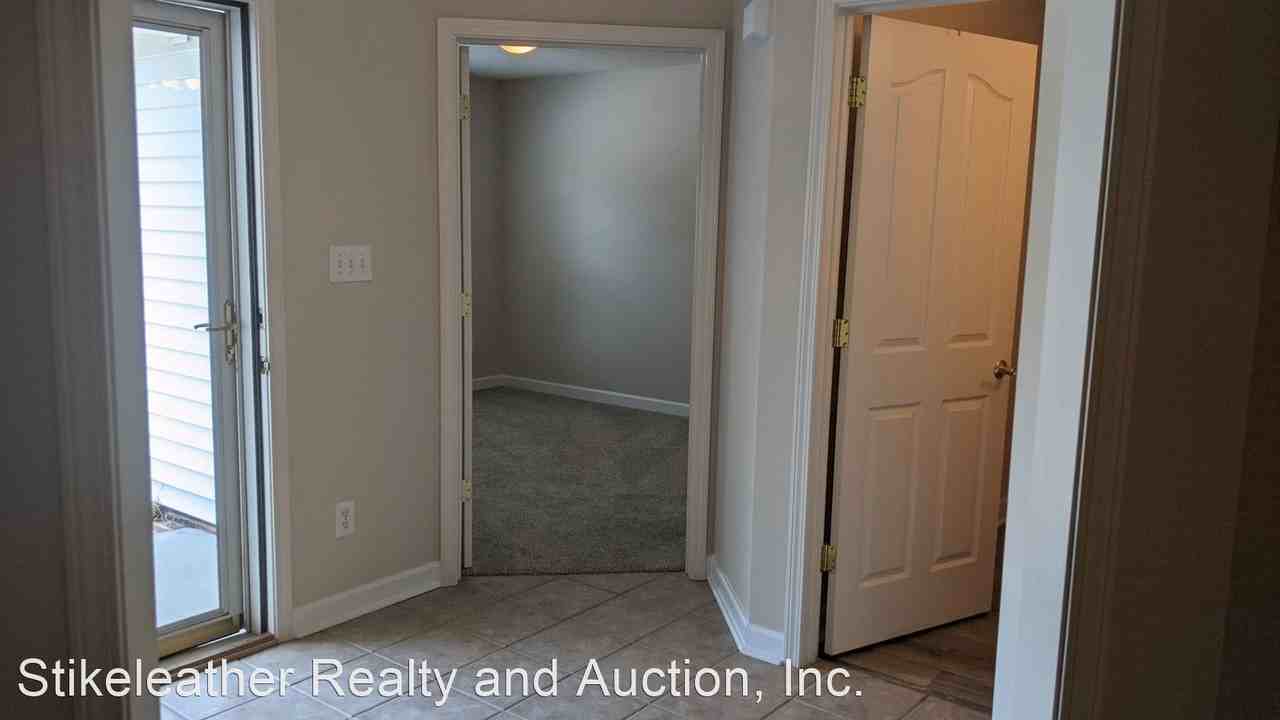 108 Glen Oaks Ct - Photo 3 of 19