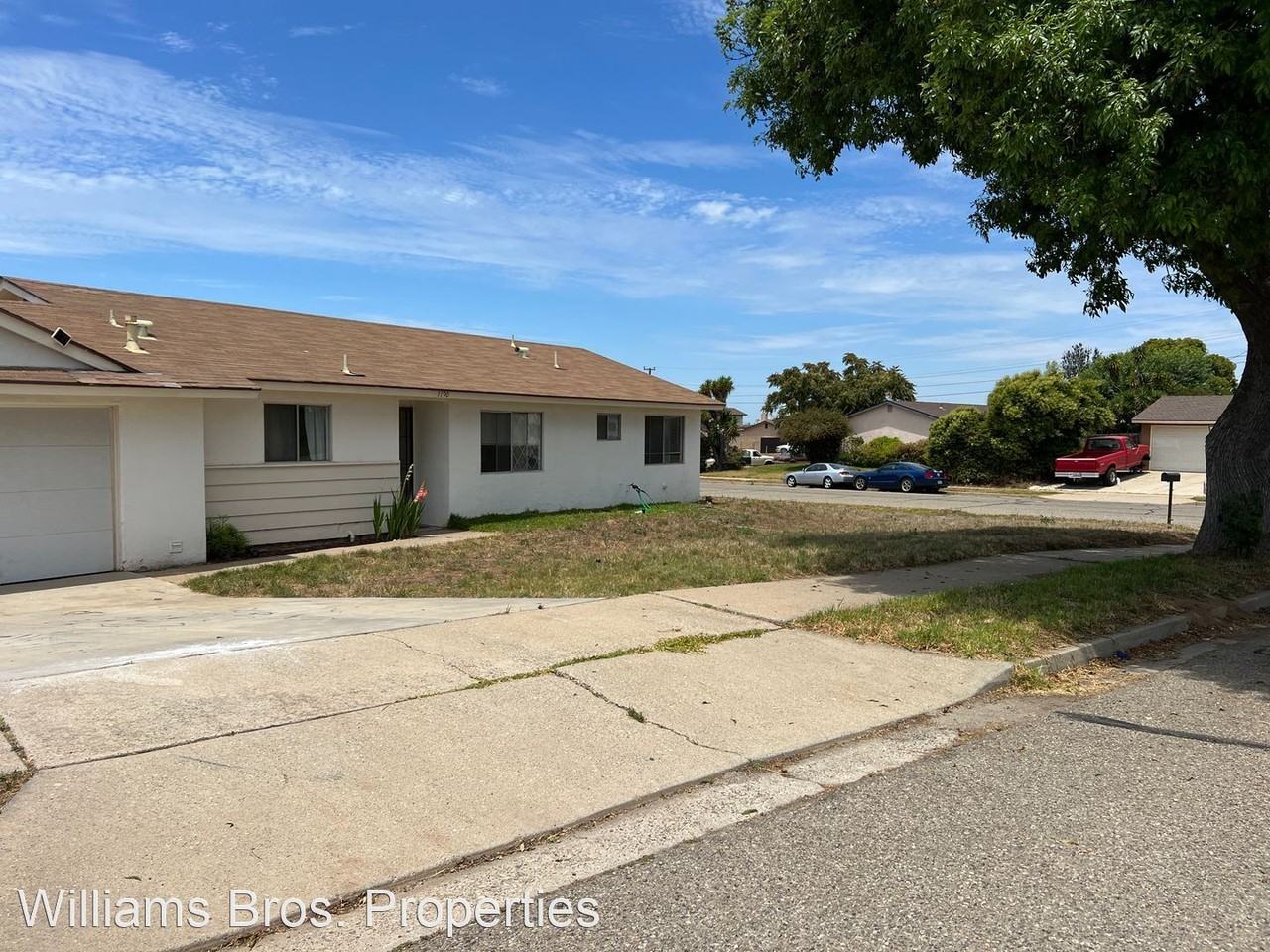 1190 Mira Flores Dr - Photo 2 of 12