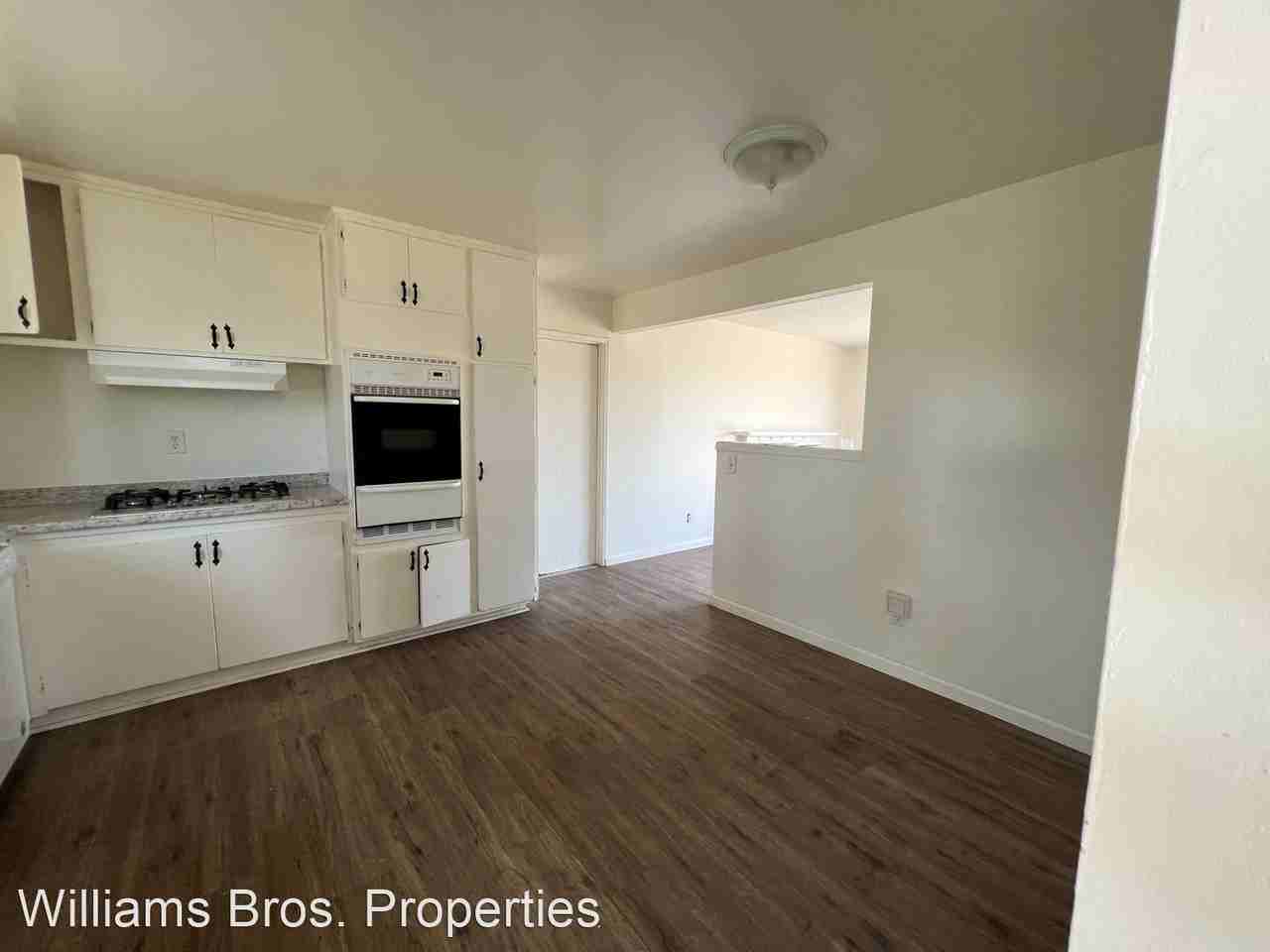 1190 Mira Flores Dr - Photo 3 of 12