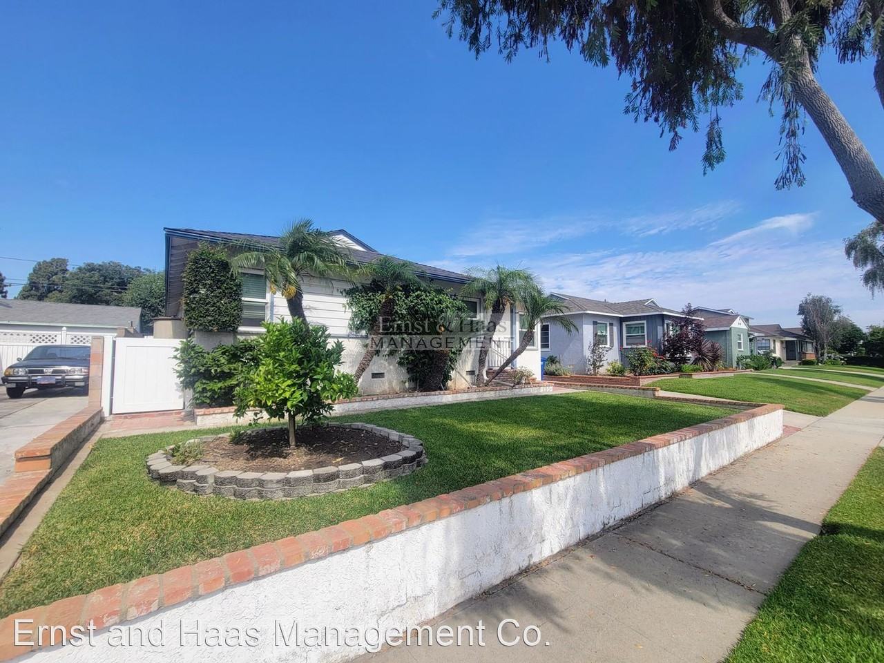 4333 Snowden Ave - Photo 2 of 26