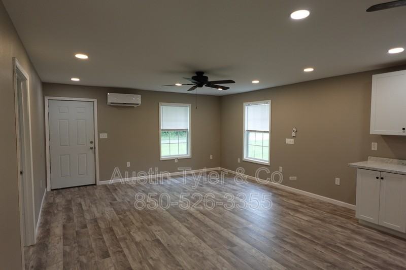 2624 North St - Photo 2 of 10