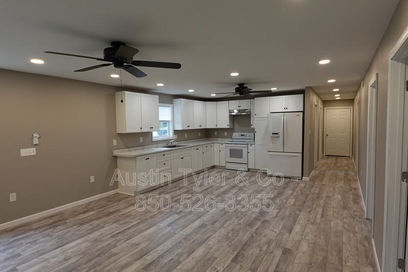 2624 North St - Photo 3 of 10