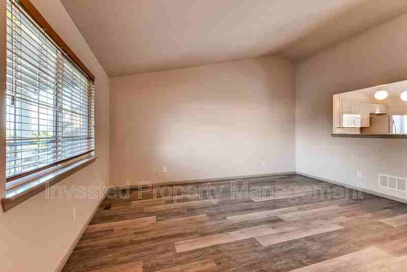 12853 Capital Creek St - Photo 2 of 11