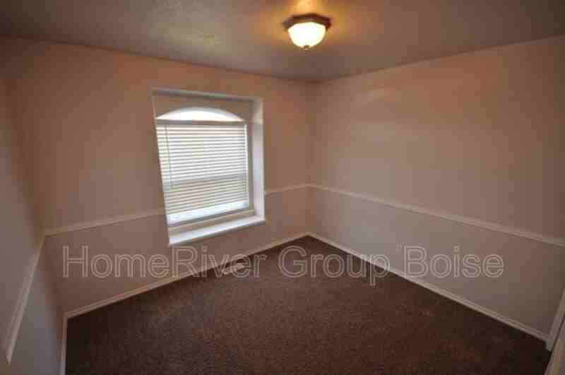 1309 W Crenshaw St - Photo 7 of 17