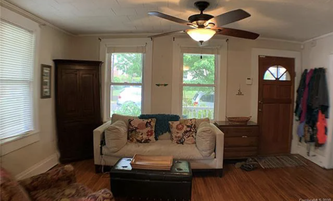 35 Maple Crescent St - Photo 3 of 9