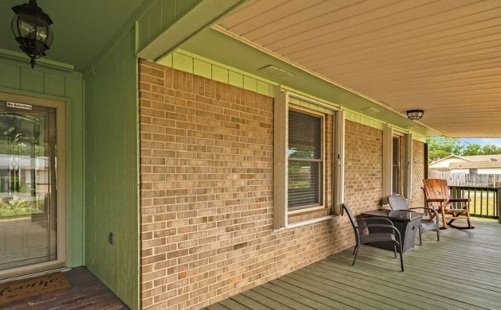 82 11th St - Photo 2 of 15