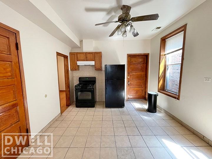 1620 W 38th St #2F - Photo 6 of 13